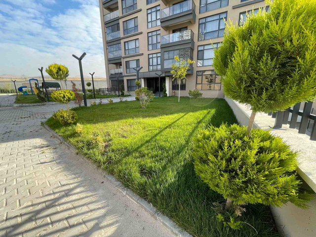 YENİMAHALLE YUVAKÖY’DE SIFIR BİNADA EŞYALI 2+1 | 2 BANYO | BALKON | MERKEZİ ISITMA