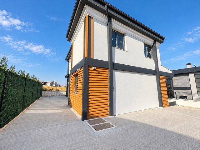 BAĞLICADA SATILIK SIFIR 5+1 TRİPLEKS VİLLA  KAPALI VE AÇIK OTOPARK