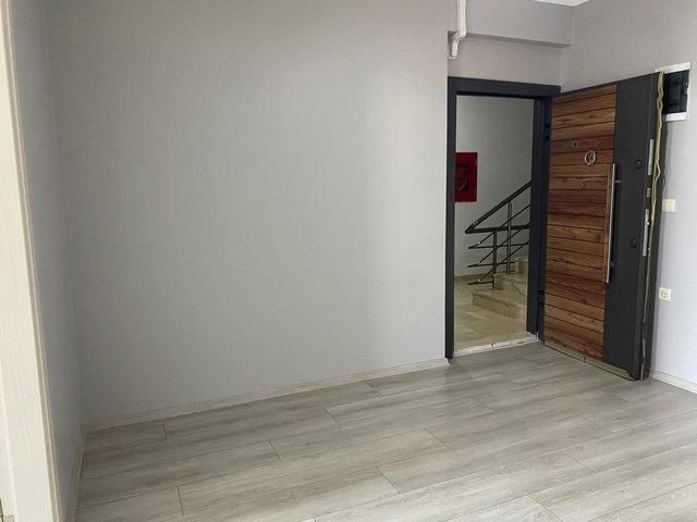 YALINCAK MAHALLESİNDE DENİZ MANZARALI 3+1 KİRALIK DAİRE