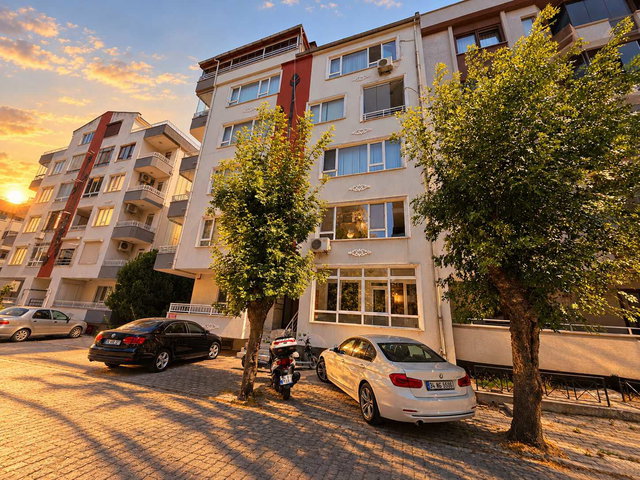 REMAX MID' DEN - ATATÜRK ILKOKULU YAKINI 3+1 SATILIK DAIRE