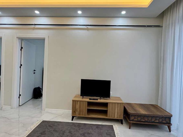 RE/MAX MUSTAFA ÖZ 2+1 65M² EŞYALI METROBÜS VALILIK ADLIYE Y. MESAFESI