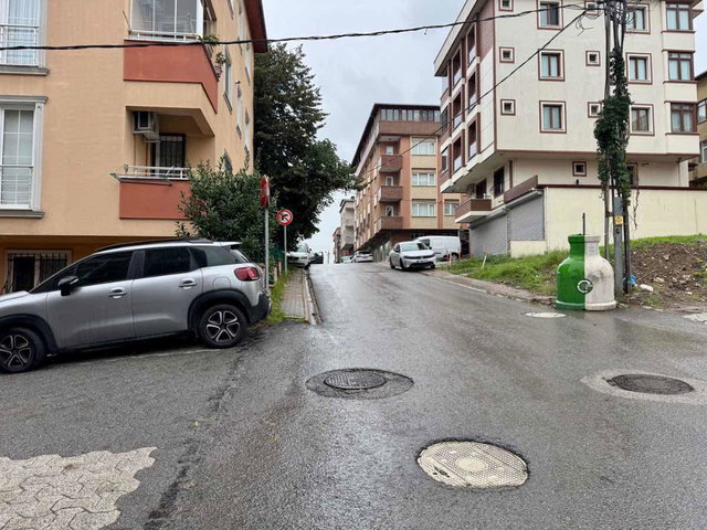 ATAŞEHIR KAYIŞDAĞI MAH. METROYA YAKIN 100M² 3+1 KIRALIK DAIRE