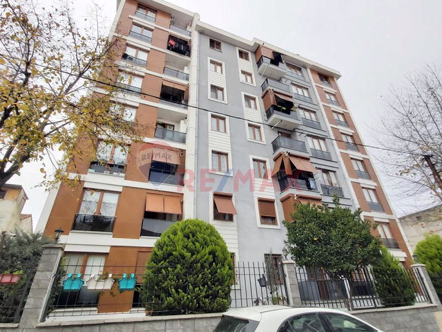 EMİNEVİME UYGUN ŞEHİR MANZARALI OTOPARKLI SATILIK 2+1 DAİRE