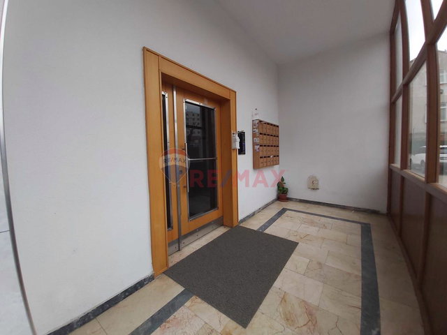 EMİNEVİME UYGUN ŞEHİR MANZARALI OTOPARKLI SATILIK 2+1 DAİRE