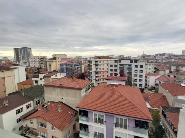 EMİNEVİME UYGUN ŞEHİR MANZARALI OTOPARKLI SATILIK 2+1 DAİRE