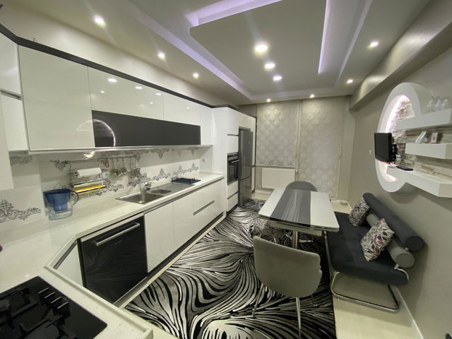 REMAX ARTIS'DEN ŞÜKRÜPAŞA'DA SATILIK 3+1 DAIRE