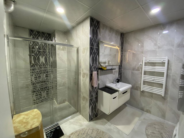 REMAX ARTIS'DEN ŞÜKRÜPAŞA'DA SATILIK 3+1 DAIRE