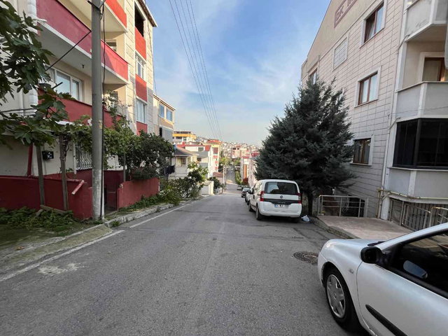 GEBZE MİMAR SİNAN MAH. KOMPLE SATILIK 3 KATLI BİNA