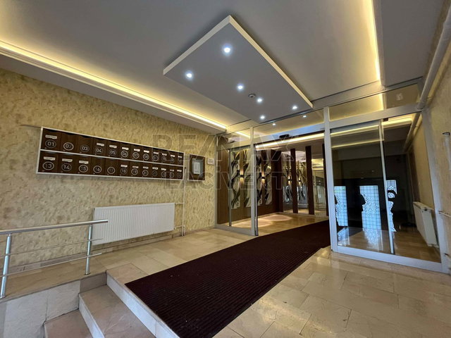 RE/MAX LACIVERT'TEN DOĞUŞEHIR'DE SATILIK 4+1 DAIRE