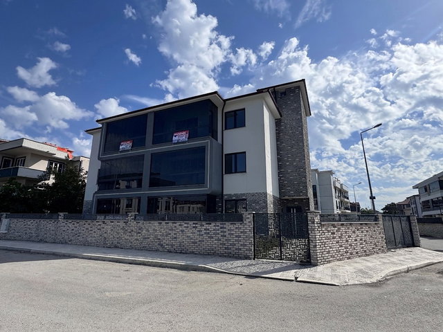 REMAX MOTTO NİLÜFER TOKA’DAN 5+1 İKİZ TRİPLEKS VİLLA