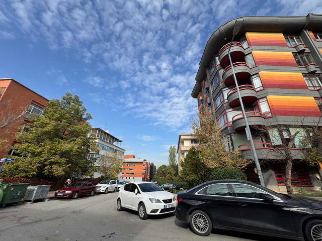 ÇANKAYA MAH. KATİP ÇELEBİ SOKAK'TA 3+1 KATTA KİRALIK DAİRE