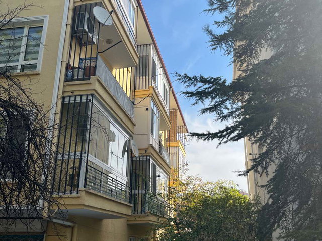 AKYÜZ SOKAKTA FERAH 2+1