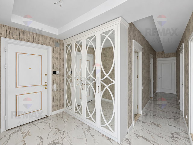 REMAX AVLU'DAN YENİŞEHİR'DE SİTE İÇİ HAVUZLU 4+1 SATILIK DAİRE