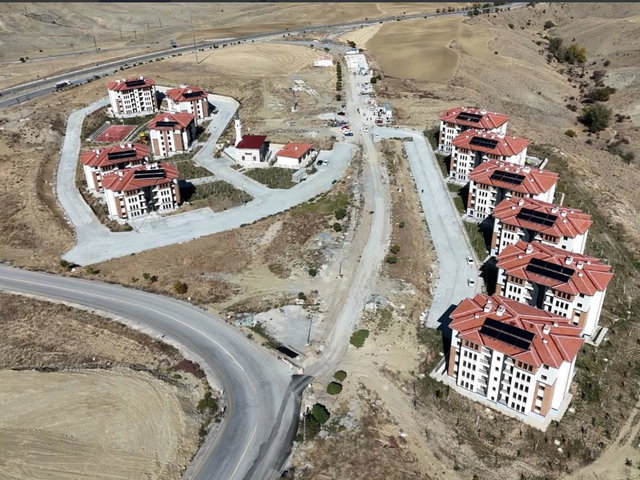BALA DEVLET HASTANESI YAKINI MERKEZİ LOKASYON SATILIK 2+1 DAİRE