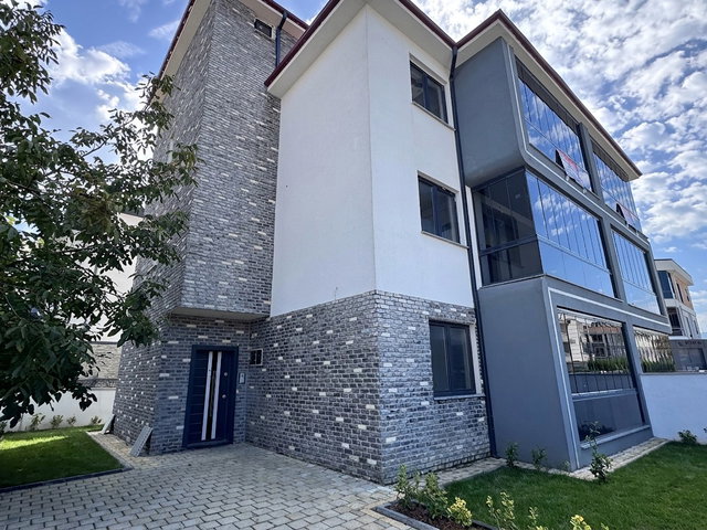 REMAX MOTTO NİLÜFER TOKA’DAN 5+1 İKİZ TRİPLEKS VİLLA