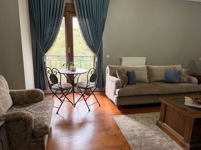 REMAX PRO EMİN ŞAHİN'DEN SİLAHTARAĞADA SATILIK DUBLEKS DAIRE