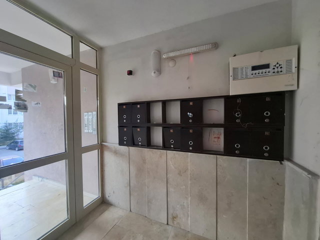 RE-MAX DEĞİŞİM  -ÇAYDAÇIRA MAHAHALLESİ  ARA KAT FIRSAT İÇİ YAPILI TOKİ DAİRESİ