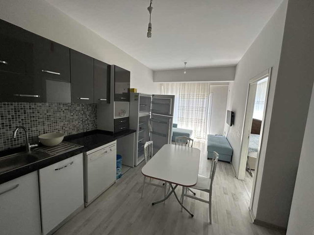 SEYREK SİTE İÇERİSİNDE EŞYALI KİRALIK 1+1 DAİRE