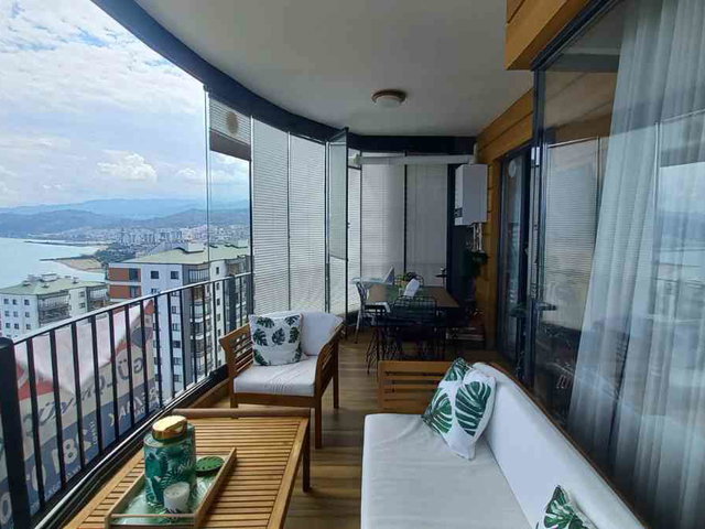 TRABZON YALINCAK'TA DENİZ MANZARALI 3+1 EŞYALI SATILIK DAİRE