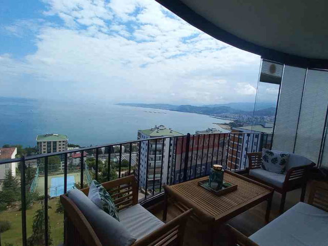 TRABZON YALINCAK'TA DENİZ MANZARALI 3+1 EŞYALI SATILIK DAİRE
