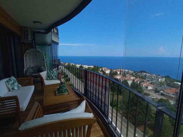 TRABZON YALINCAK'TA DENİZ MANZARALI 3+1 EŞYALI SATILIK DAİRE