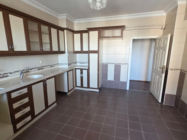 REMAX İLKE'DEN ŞEHİR MERKEZİ'NDE 3+1 KİRALIK DAİRE