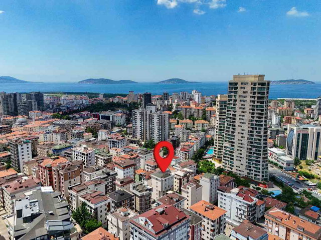 ALTAYÇEŞME'DE SATILIK FERAH 3+1 DAİRE