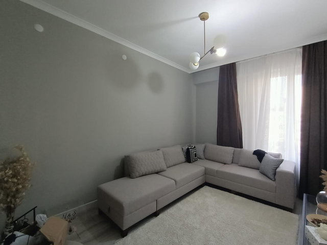 VADİ IZMİT'TE 3+1 TERASLI ARA KAT SATILIK DAİRE