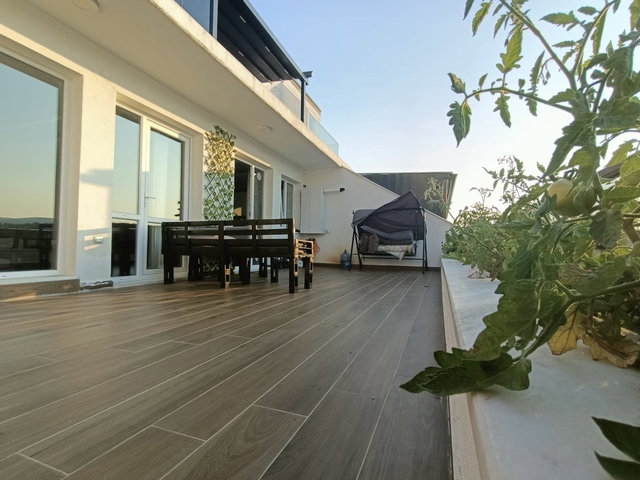VADİ IZMİT'TE 3+1 TERASLI ARA KAT SATILIK DAİRE