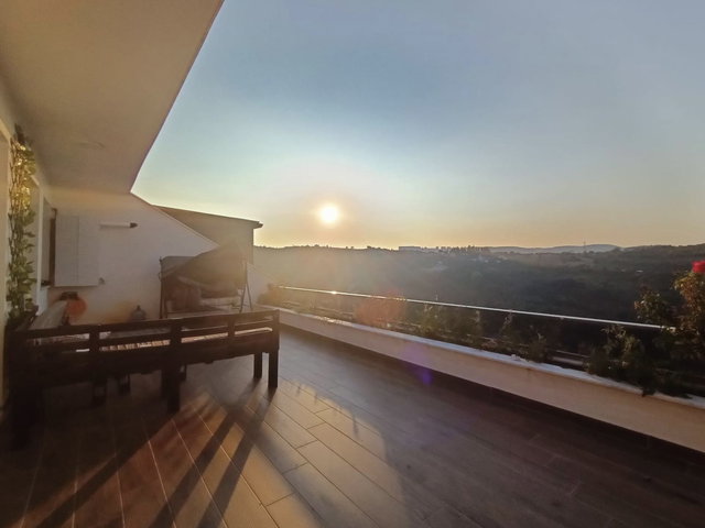 VADİ IZMİT'TE 3+1 TERASLI ARA KAT SATILIK DAİRE