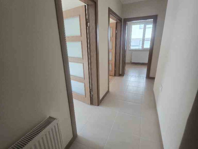 LÜLEBURGAZ’DA SİTE İÇİNDE 2+1 | 2 BANYO | BALKONLU | GİRİŞ KAT KİRALIK DAİRE