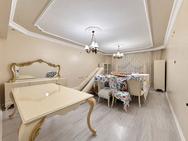 REMAX ARTIS'TEN A. GAZI TOKILERDE EŞYALI KIRALIK 3+1 DAIRE