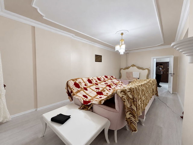 REMAX ARTIS'TEN A. GAZI TOKILERDE EŞYALI KIRALIK 3+1 DAIRE