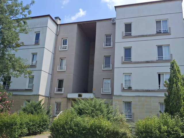 KARTEPE ARSLANBEY ATAŞEHİR TAÇ YAPRAK'TA GENİŞ 3+1 SATILIK DAİRE