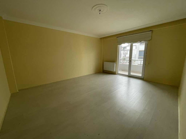 KARTEPE UZUNÇİFTLİK KİRALIK 1+1 GENİŞ DAİRE
