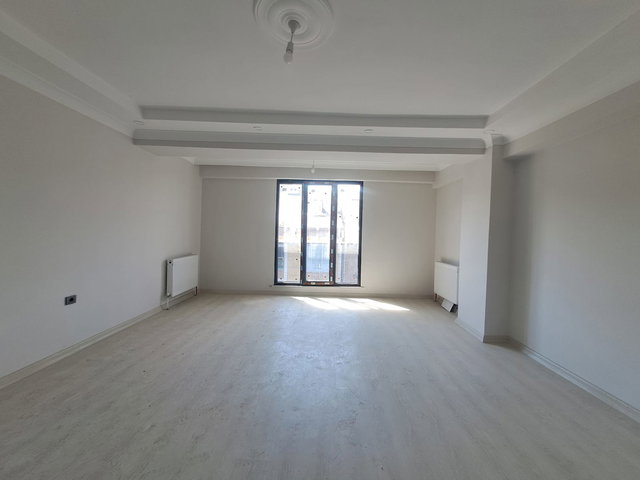 BAŞAKŞEHİR ALTINŞEHİR MAHALLESİ'NDE MİLLET BAHÇESİ MANZARALI 6+2 DUBLEKS