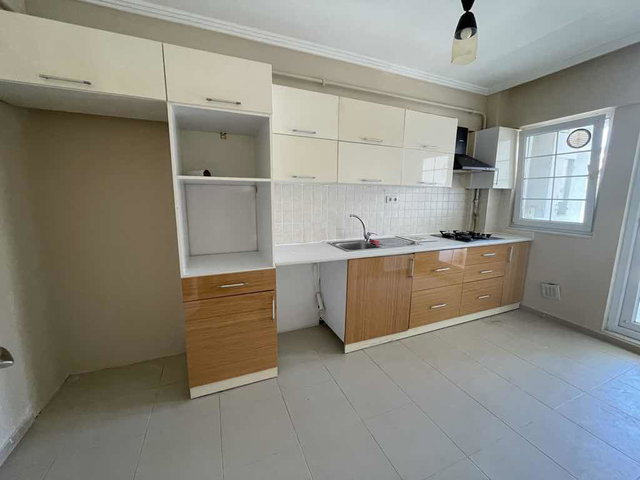 KARTEPE KONAKLARI 2 DE KİRALIK 2+1 DAİRE