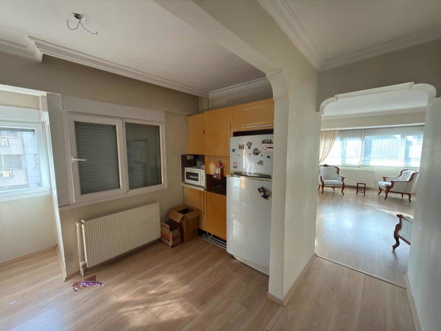 KARŞIYAKA BOSTANLI MAHALLESİNDE 3+1 ARA KAT KİRALIK DAİRE