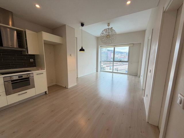 KARTAL ÇUKUROVA TOWER'DA 1+1 KIRALIK DAIRE