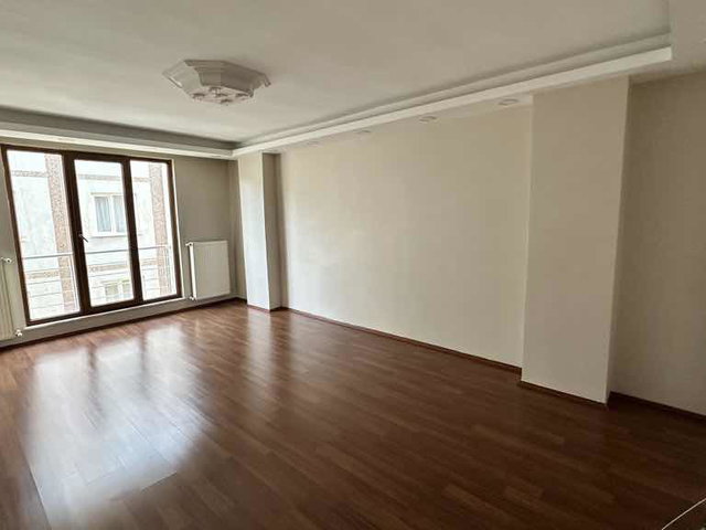 REMAX SERAP ASLANDAN RAMİDE KİRALIK OM