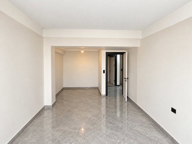 İZMİT YEŞİLOVA'DA SATILIK 155 M² 3+1 EĞİMSİZ ÇATI DUBLEKSİ