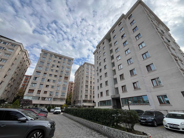 REMAX KONSEPT | DOSTKENT EVLERİ'NDE E.BANYOLU 3+1 ARA KAT DAİRE