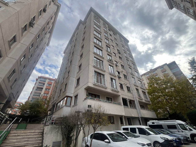 REMAX KONSEPT | DOSTKENT EVLERİ'NDE E.BANYOLU 3+1 ARA KAT DAİRE