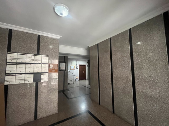 REMAX KONSEPT | DOSTKENT EVLERİ'NDE E.BANYOLU 3+1 ARA KAT DAİRE