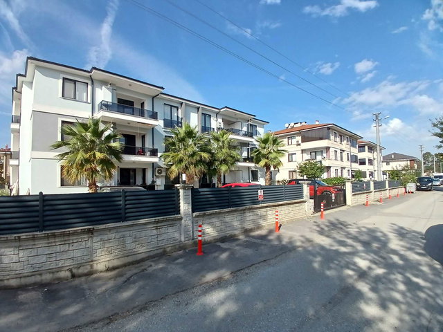 REMAX DESİGN YAZLIK PALMİYE SİTESİ’NDE 3+1 KİRALIK DAİRE