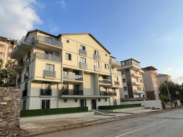 REMAXÇAKRA ÖMER ONAYCI / ŞIRINKÖY'DE BAHÇELI 3,5+1 SATILIK DAIRE
