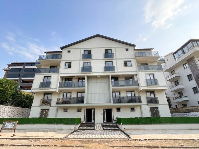 REMAXÇAKRA ÖMER ONAYCI / ŞIRINKÖY'DE BAHÇELI 3,5+1 SATILIK DAIRE