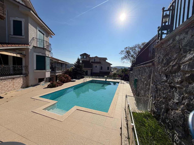 BEYKOZ RIVA’DA ÖZEL HAVUZLU, KIŞ BAHÇELI, 6+2 LÜKS VILLA
