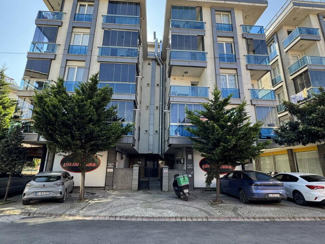 SANCAKTEPE ATATÜRK CADDESI ÜSTÜ 4 ODA 2 SALON TERASLI BALKONLU DUBLEKS