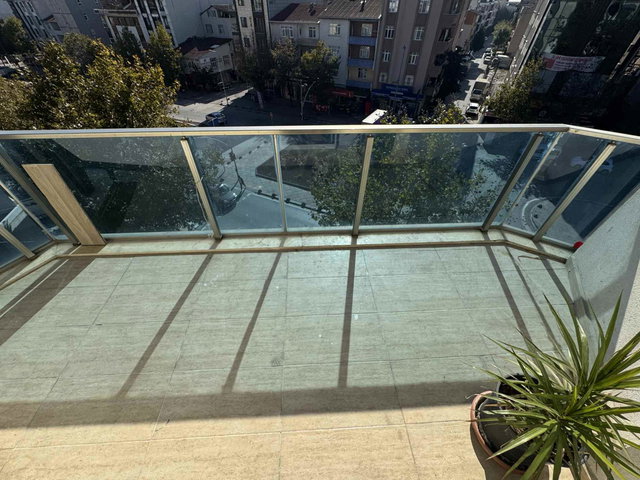 SANCAKTEPE ATATÜRK CADDESI ÜSTÜ 4 ODA 2 SALON TERASLI BALKONLU DUBLEKS